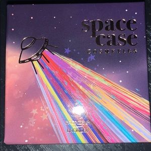 Space case cosmetics bronzer —- new